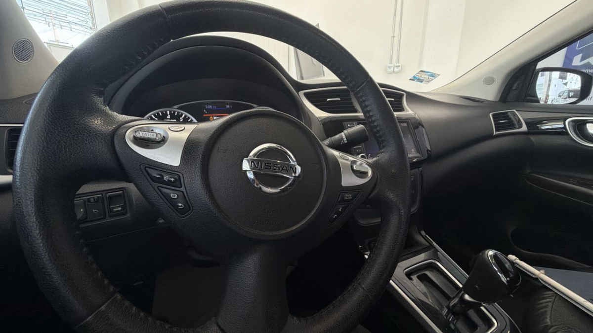 2019 Nissan Sentra 4p Exclusive L4/1.8 Aut Nave