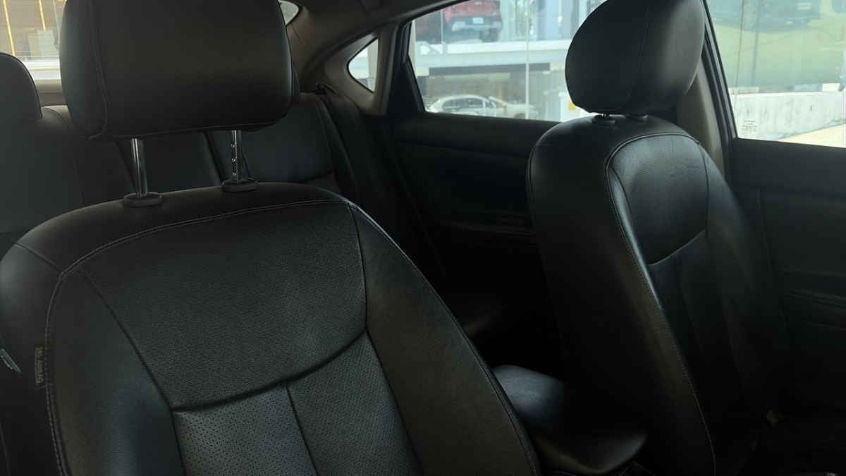 2019 Nissan Sentra 4p Exclusive L4/1.8 Aut Nave
