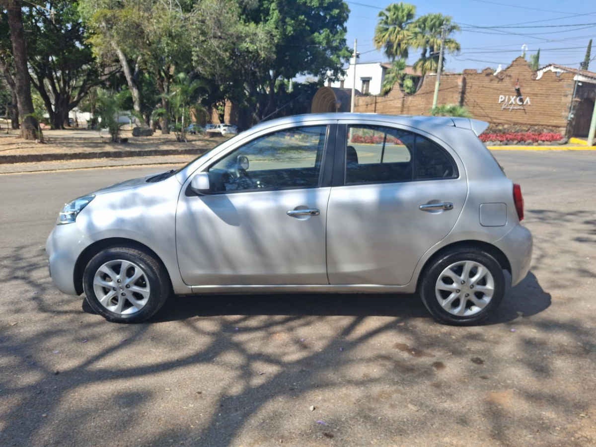 2020 Nissan March 5p Advance L4/1.6 Man