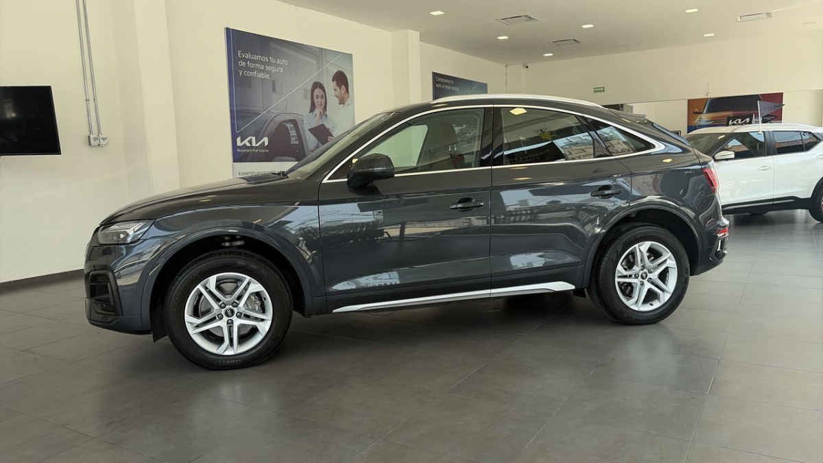 2023 Audi Q5 5p Select Sportback L4/2.0/T Aut MHEV