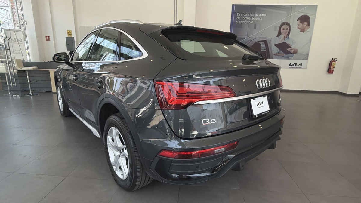2023 Audi Q5 5p Select Sportback L4/2.0/T Aut MHEV