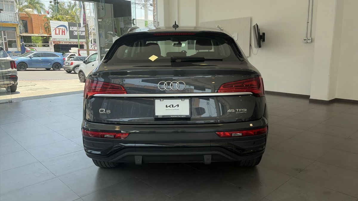 2023 Audi Q5 5p Select Sportback L4/2.0/T Aut MHEV