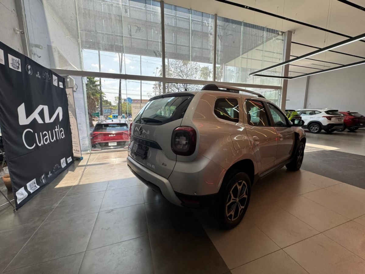 2023 Renault Duster 5p Iconic L4/1.3/T Aut