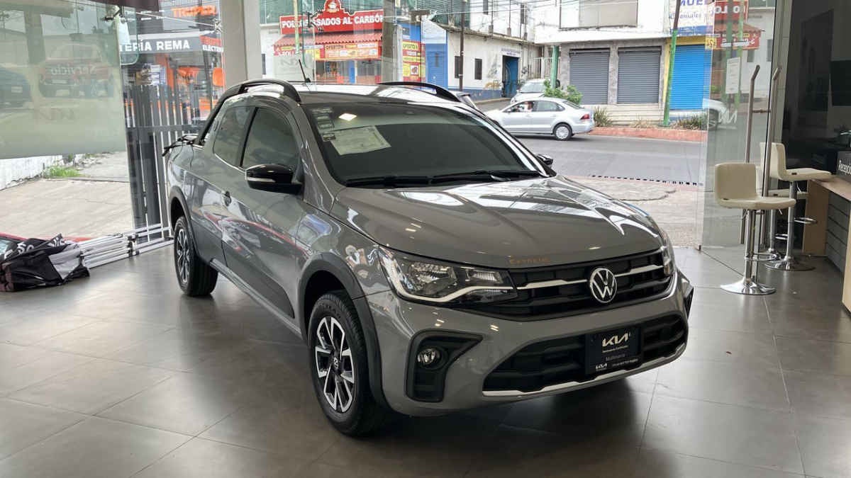 2025 Volkswagen Saveiro 4p Extreme Doble Cab L4/1.6 Man