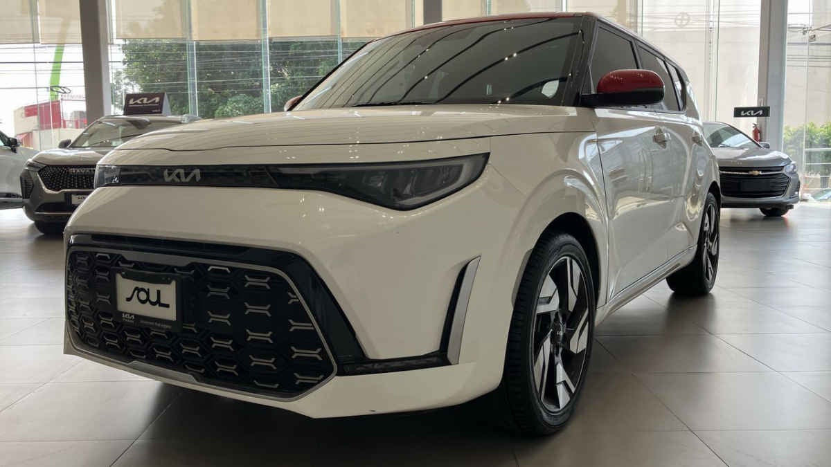 2023 Kia Soul 5p GT L4/2.0/T Aut