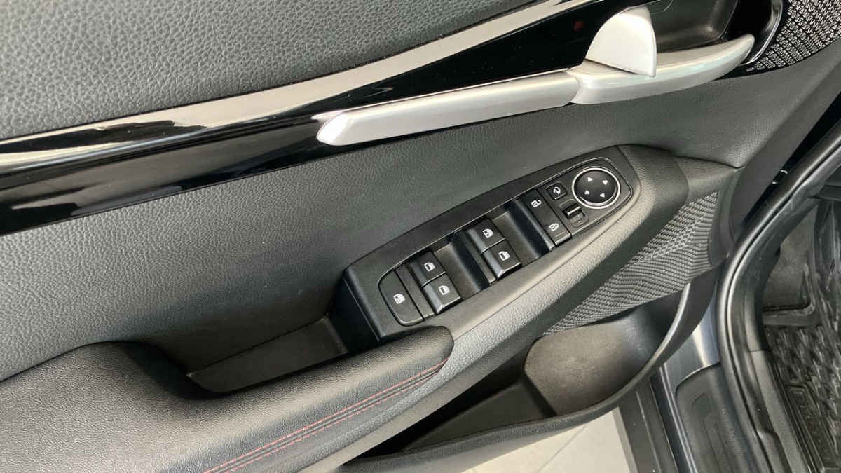 2023 Kia SELTOS 5p GT Line L4/1.4/T Aut